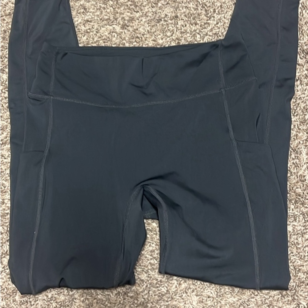 NWOT Grey High-Waisted Leggings